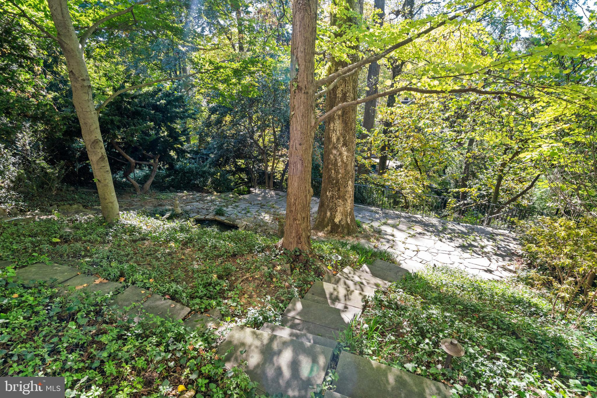 CLEVELAND PARK - Residential