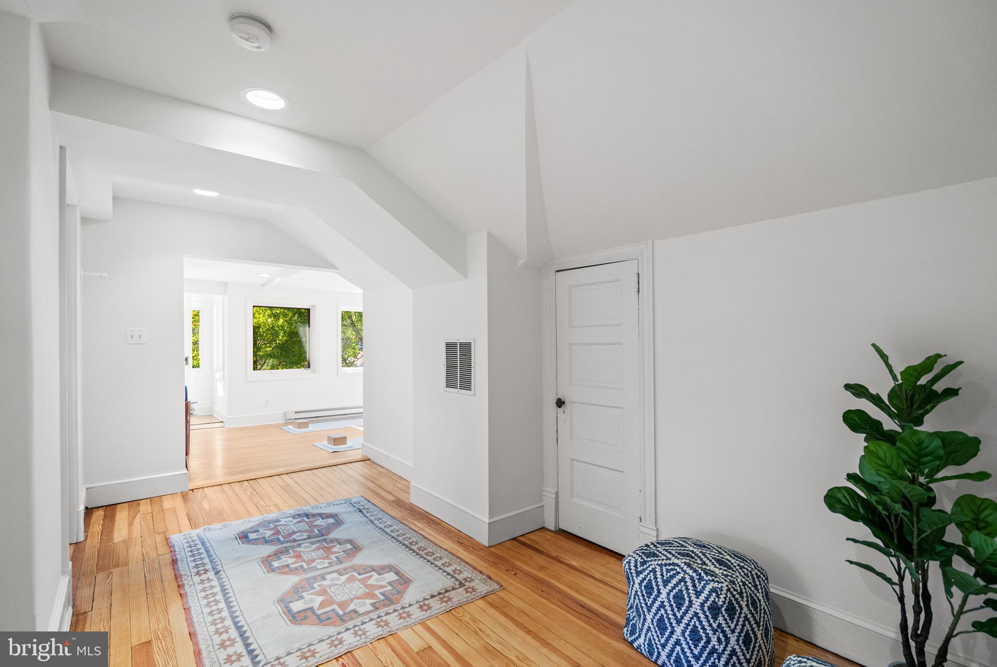 CLEVELAND PARK - Residential