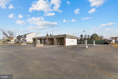 Photo of 316 Helms Avenue, SWEDESBORO, NJ 08085 (MLS # NJGL2060182)