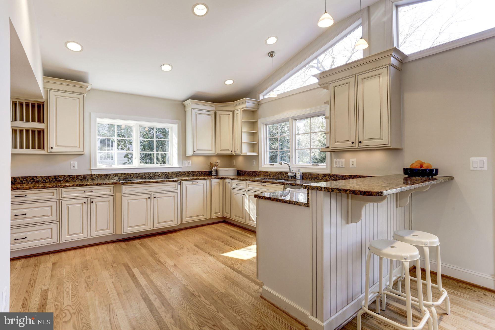 WESTMORELAND HILLS - Residential