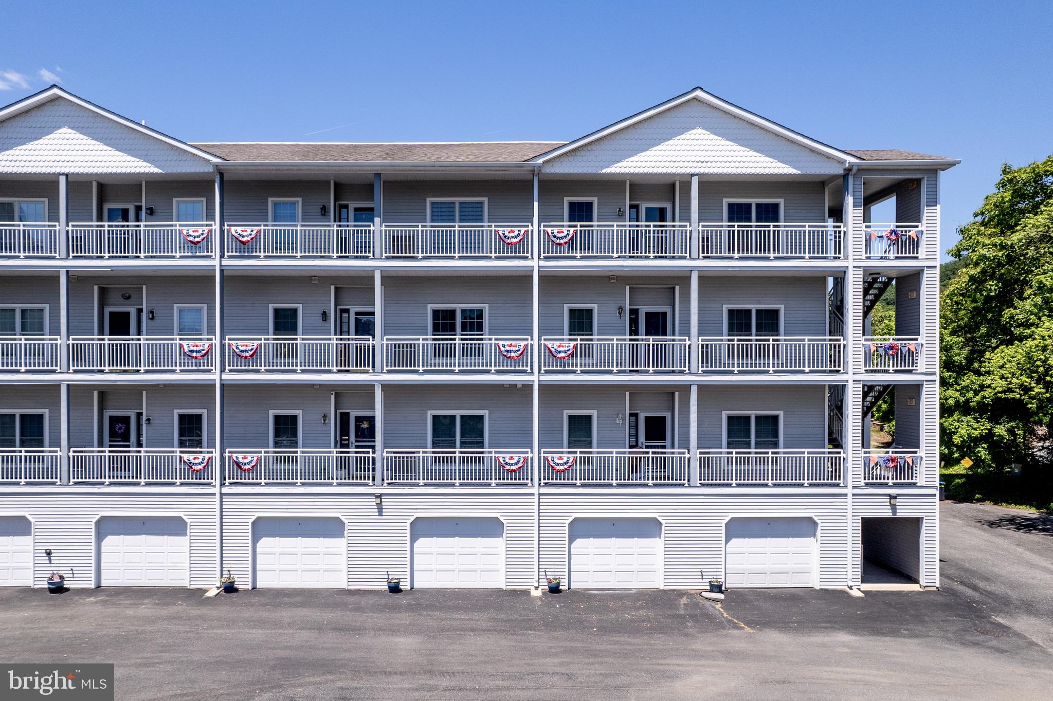 TOMES LANDING II - Residential