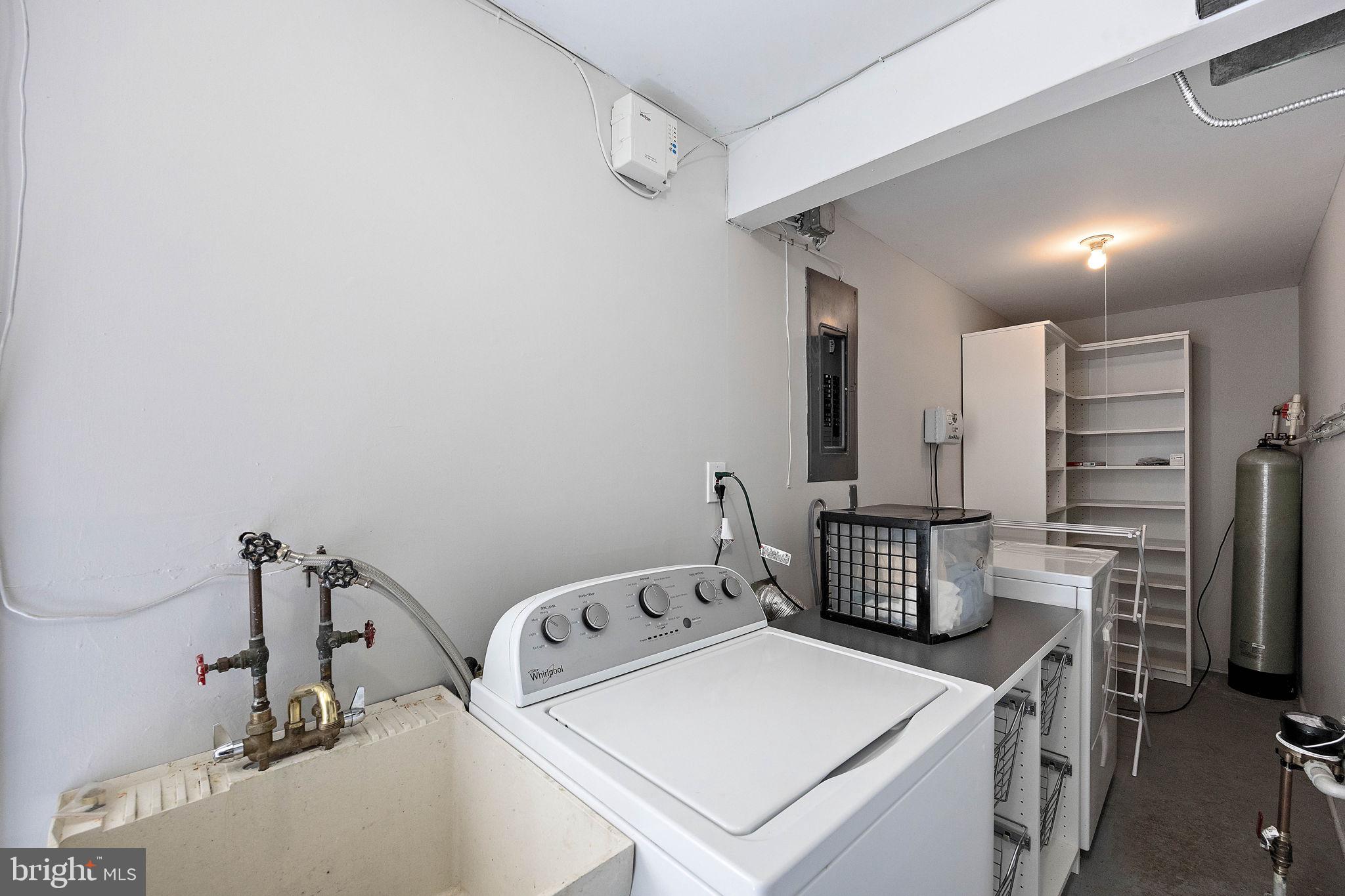 GRAYLYN CREST - Residential