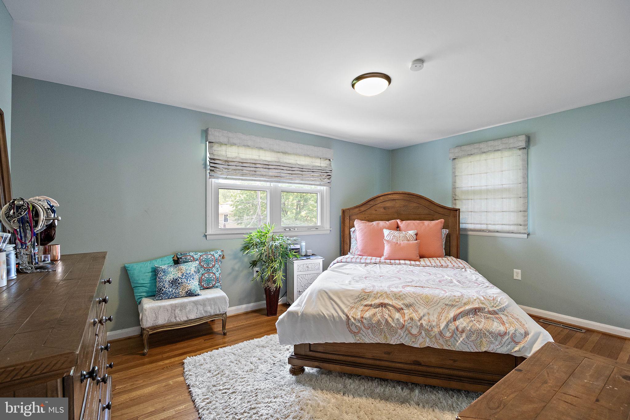 GRAYLYN CREST - Residential