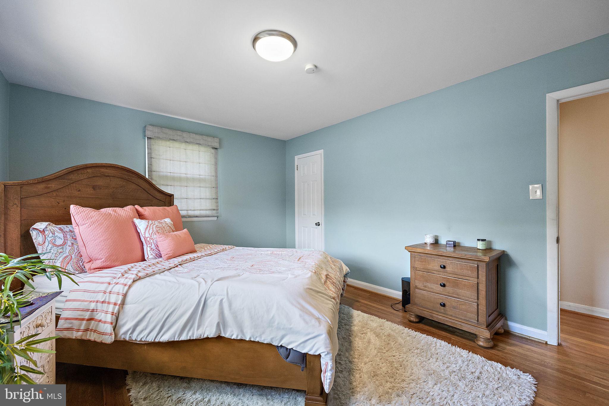 GRAYLYN CREST - Residential