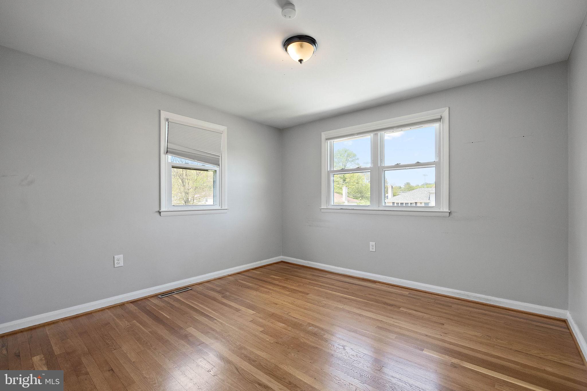 GRAYLYN CREST - Residential