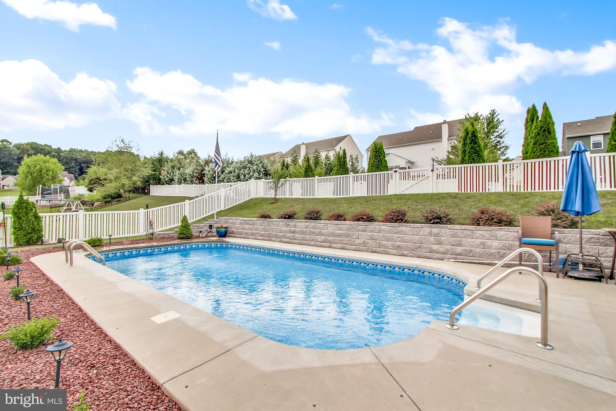 KOLLER POINTE - Residential