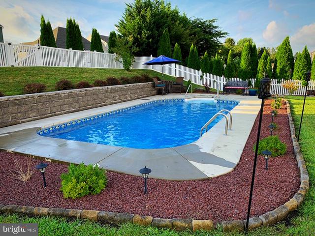 KOLLER POINTE - Residential