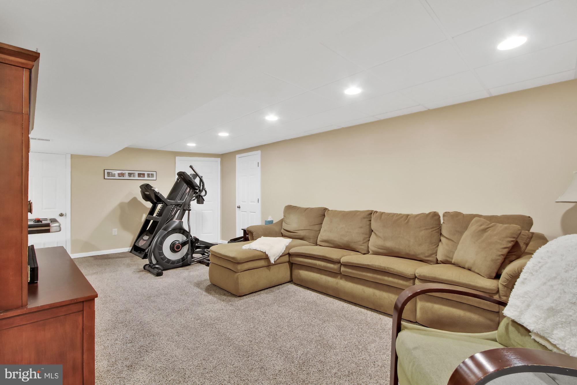 KOLLER POINTE - Residential