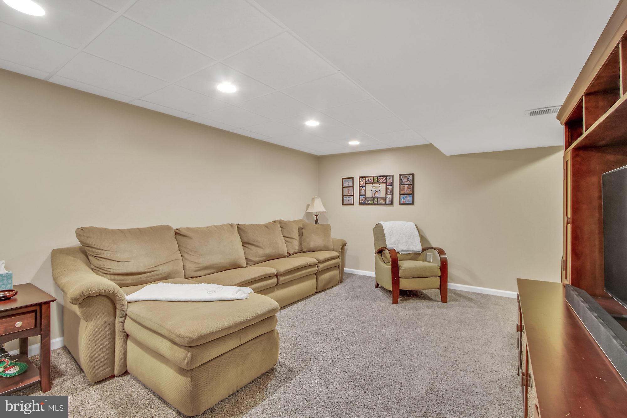 KOLLER POINTE - Residential