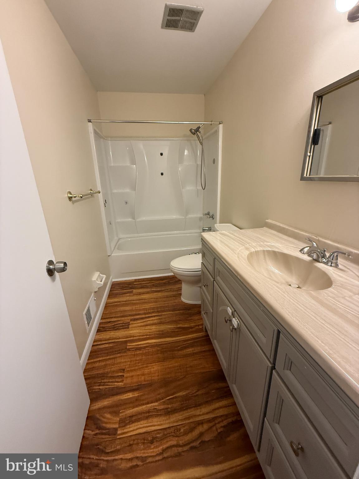 UPTON VILLAGE NORTH - Residential