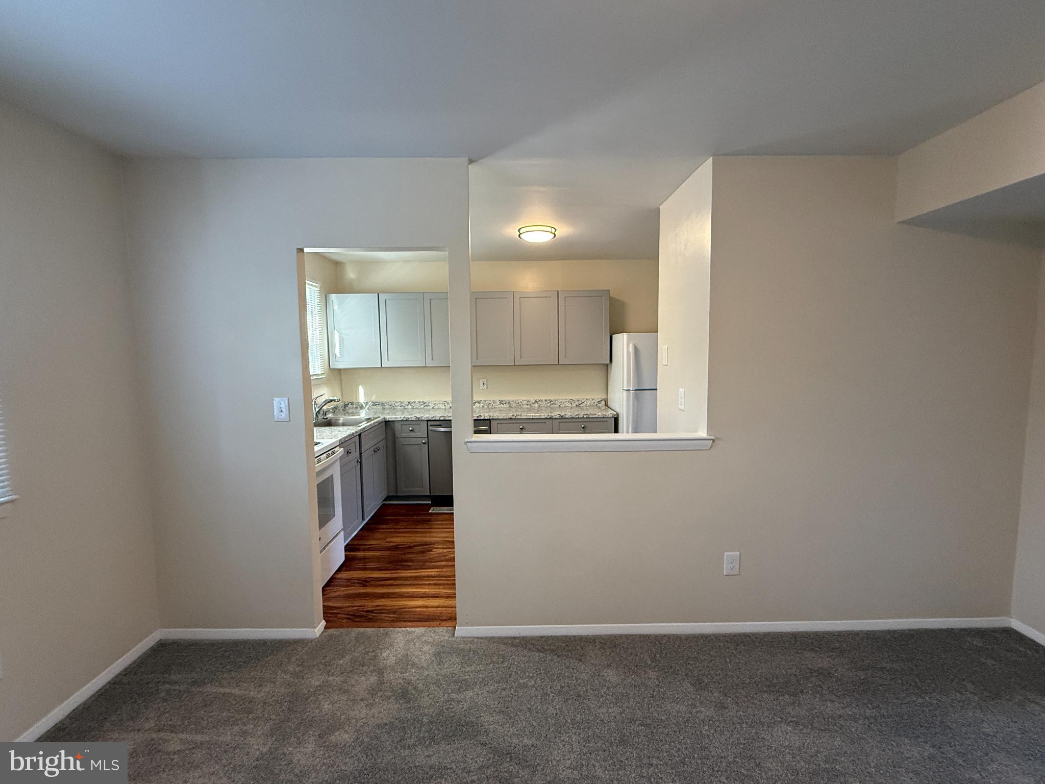 UPTON VILLAGE NORTH - Residential