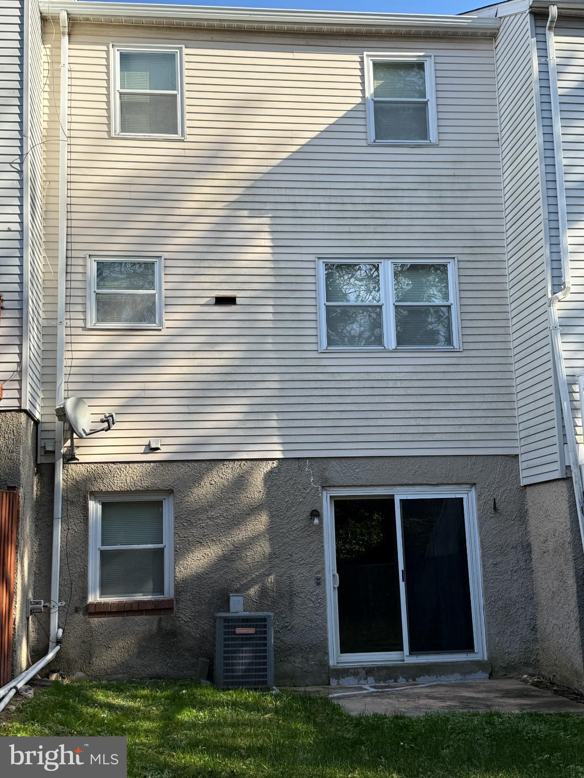 UPTON VILLAGE NORTH - Residential