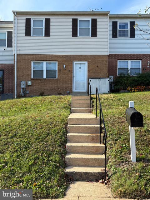 Photo of 40 Kintore Court, PARKVILLE, MD 21234 (MLS # MDBC2145026)