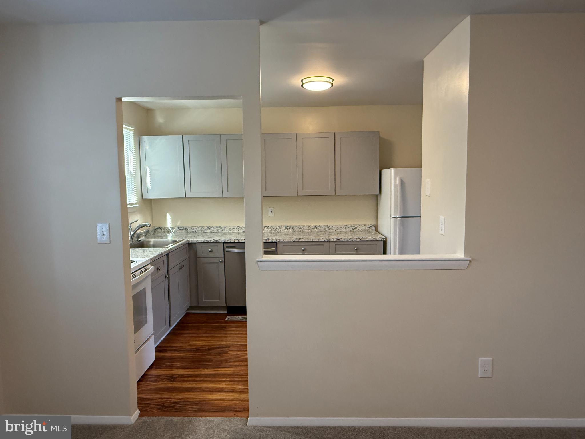 UPTON VILLAGE NORTH - Residential