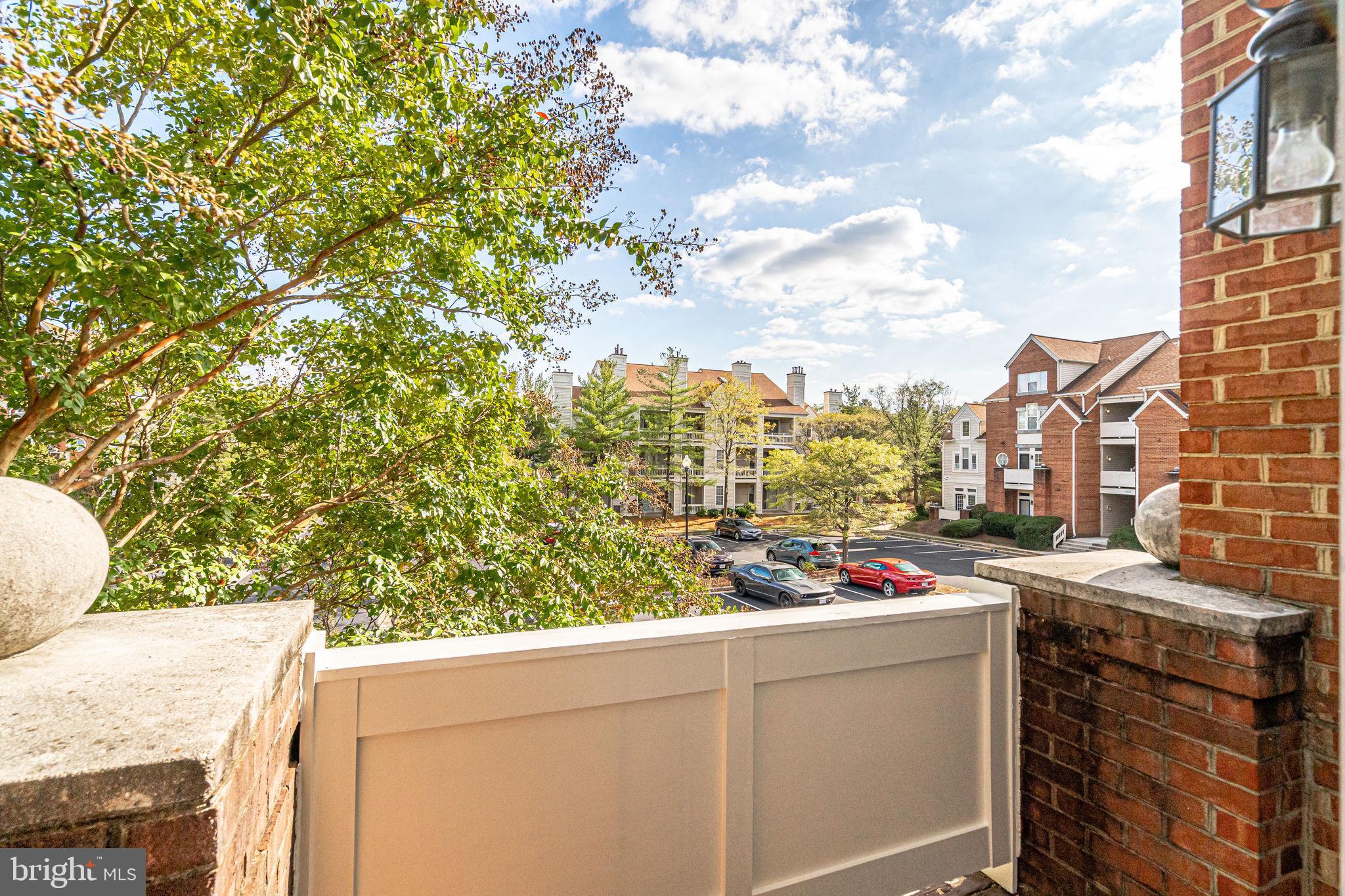 ETON SQUARE - Residential