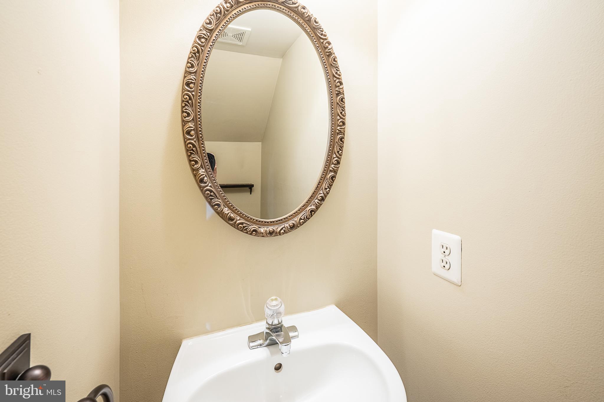 SYCAMORES AT VAN DORN - Residential Lease