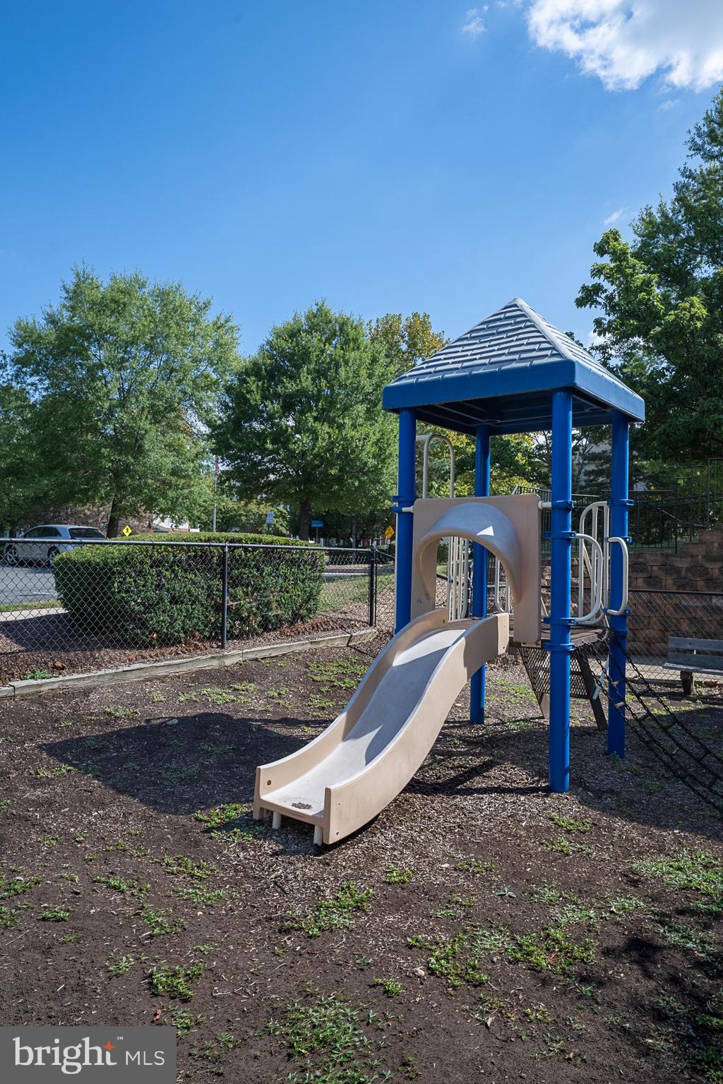 SYCAMORES AT VAN DORN - Residential Lease