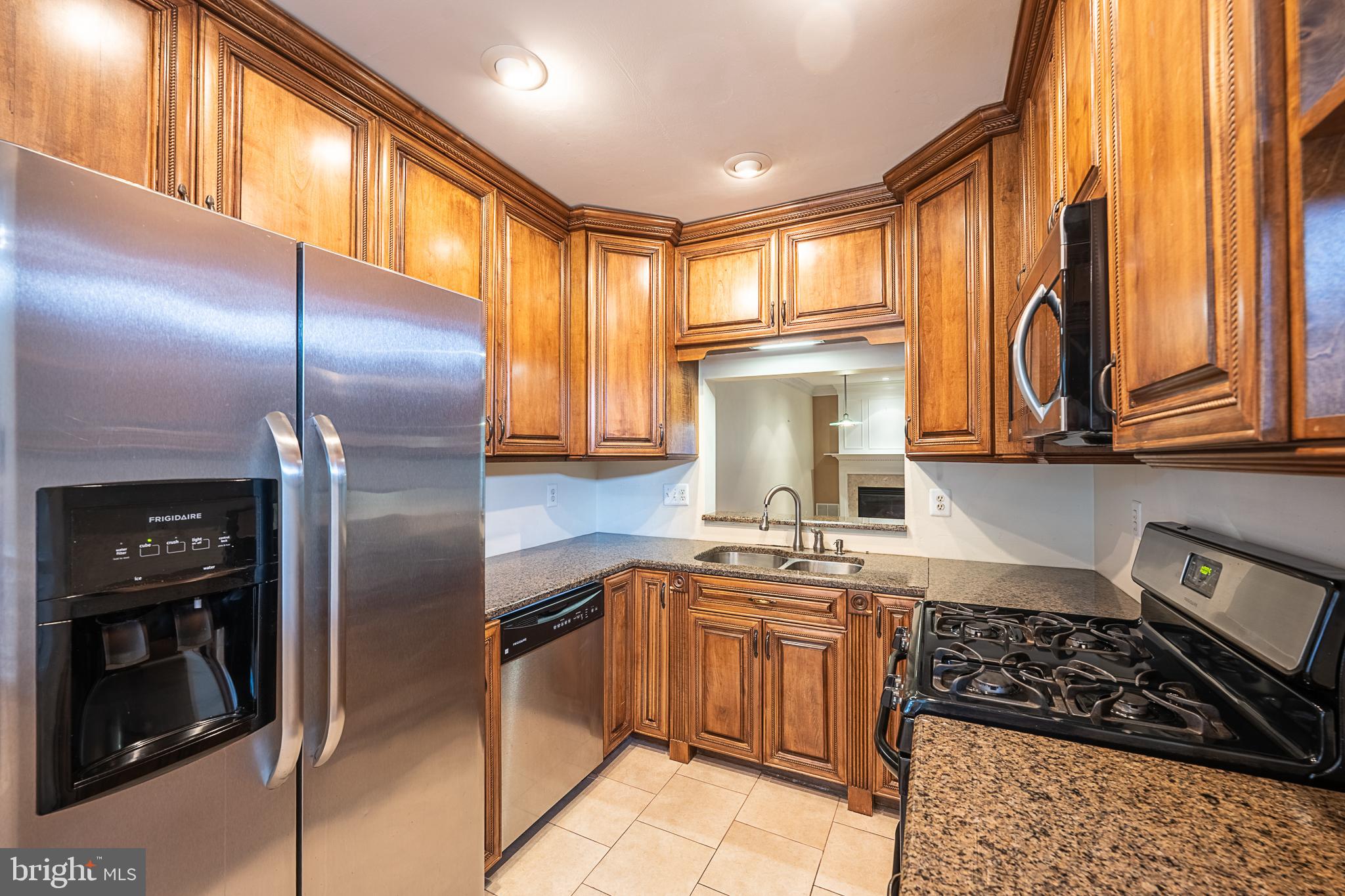 SYCAMORES AT VAN DORN - Residential Lease