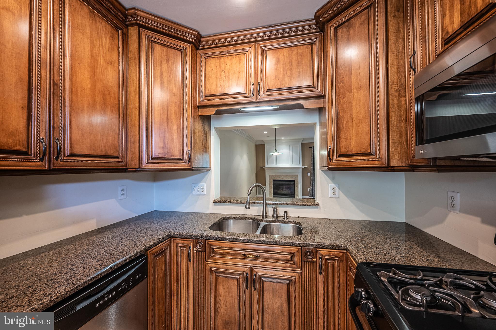 SYCAMORES AT VAN DORN - Residential Lease