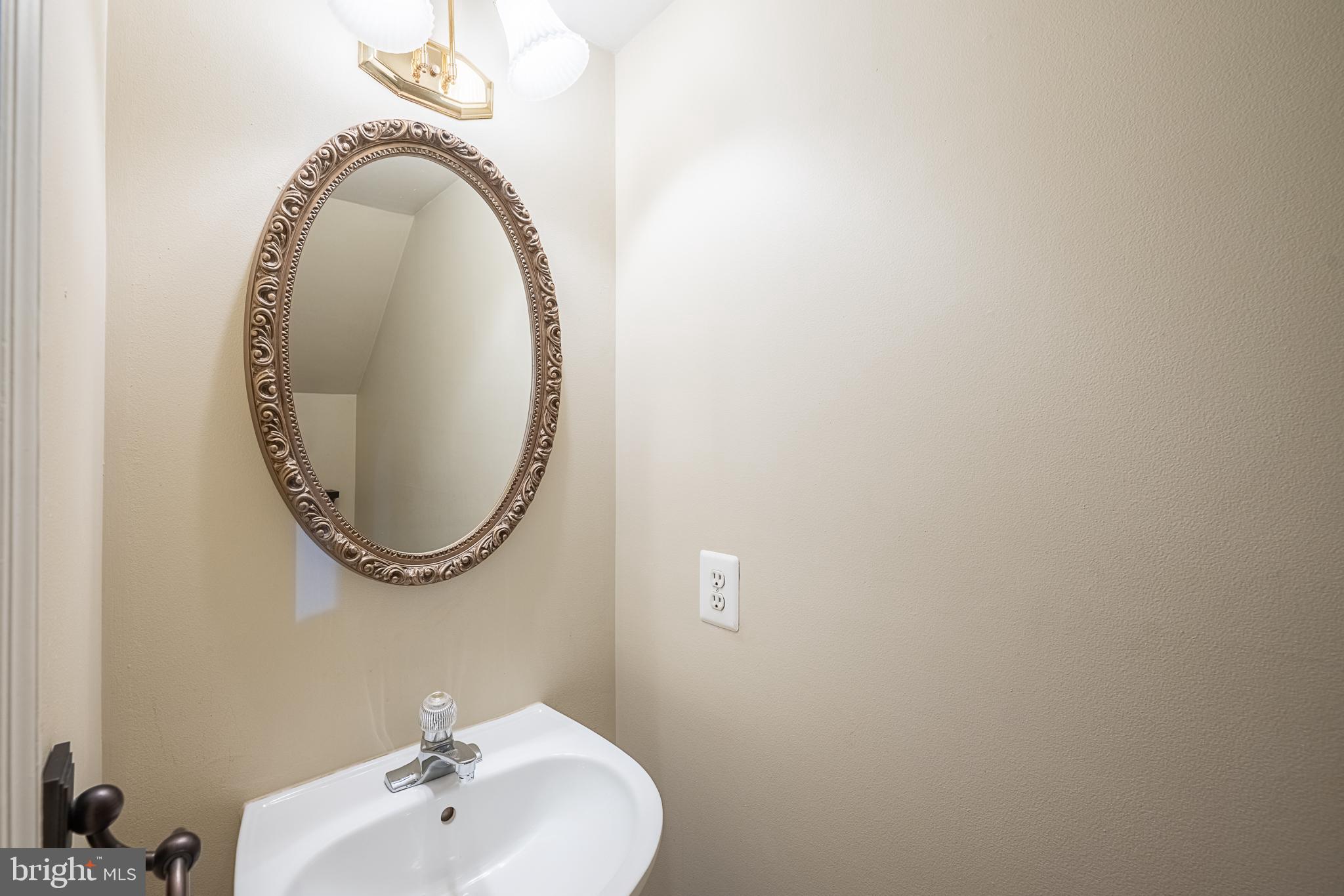 SYCAMORES AT VAN DORN - Residential Lease