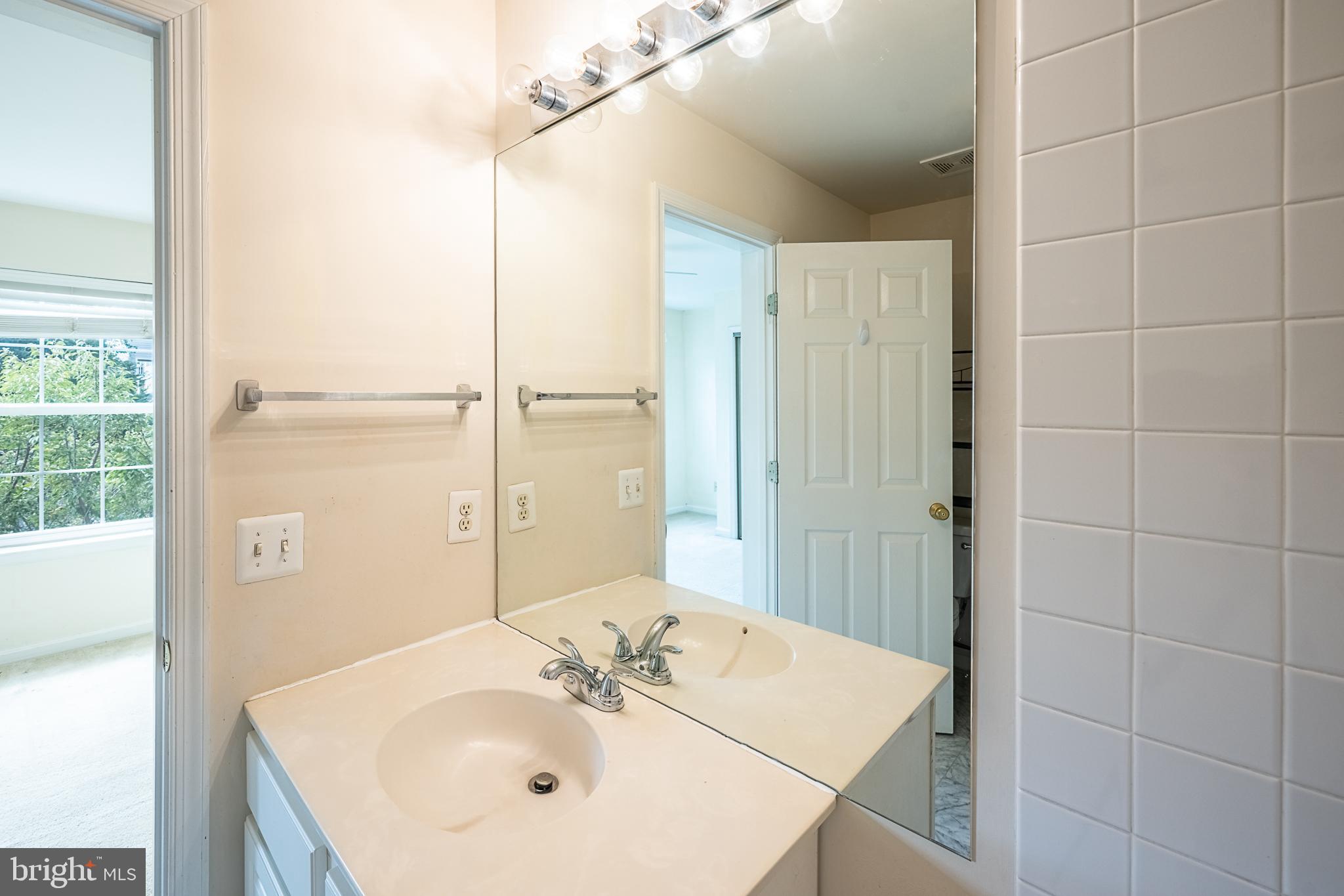 SYCAMORES AT VAN DORN - Residential Lease