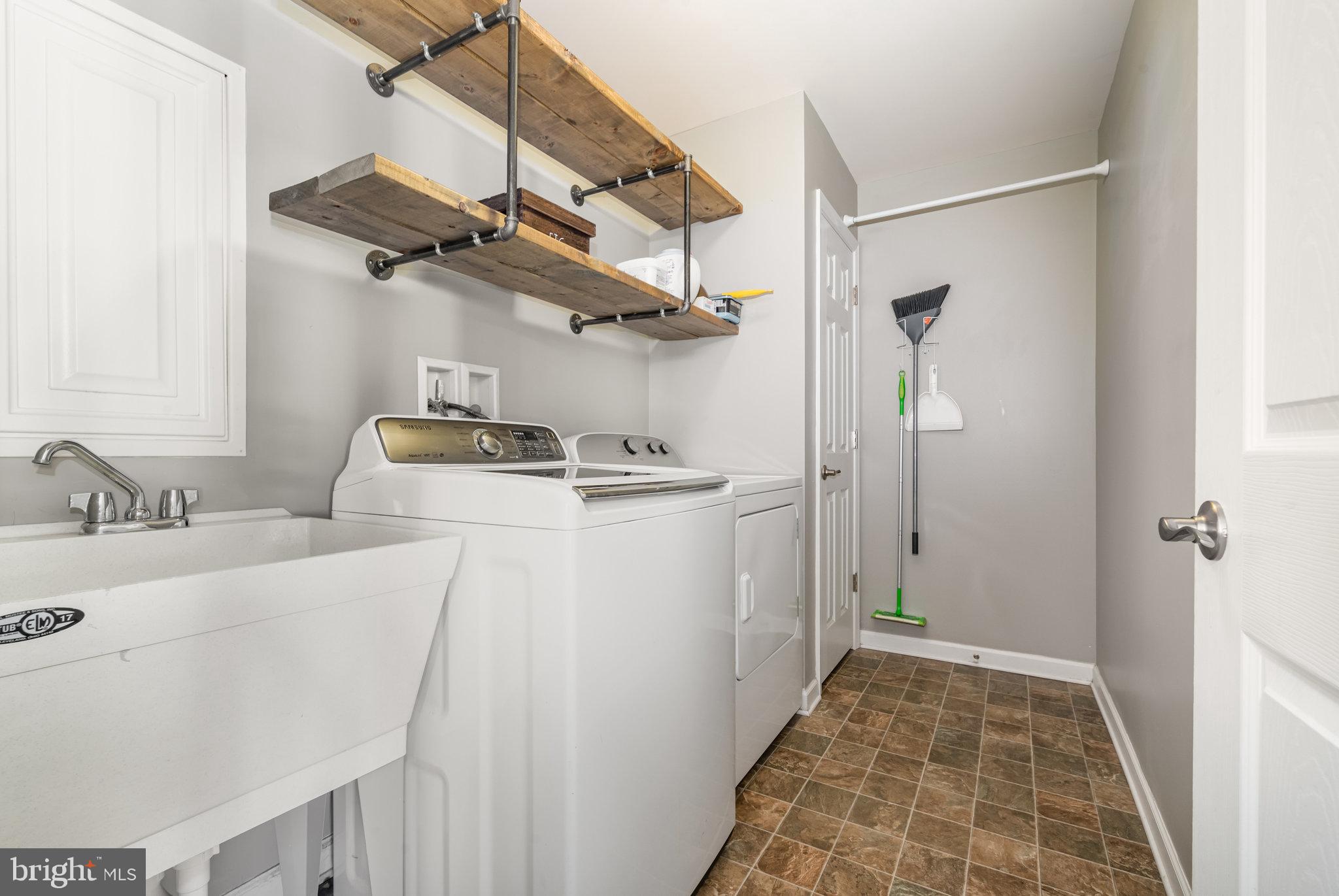 TRADITIONS OF AMERICA AT SILVER SPRING - Residential