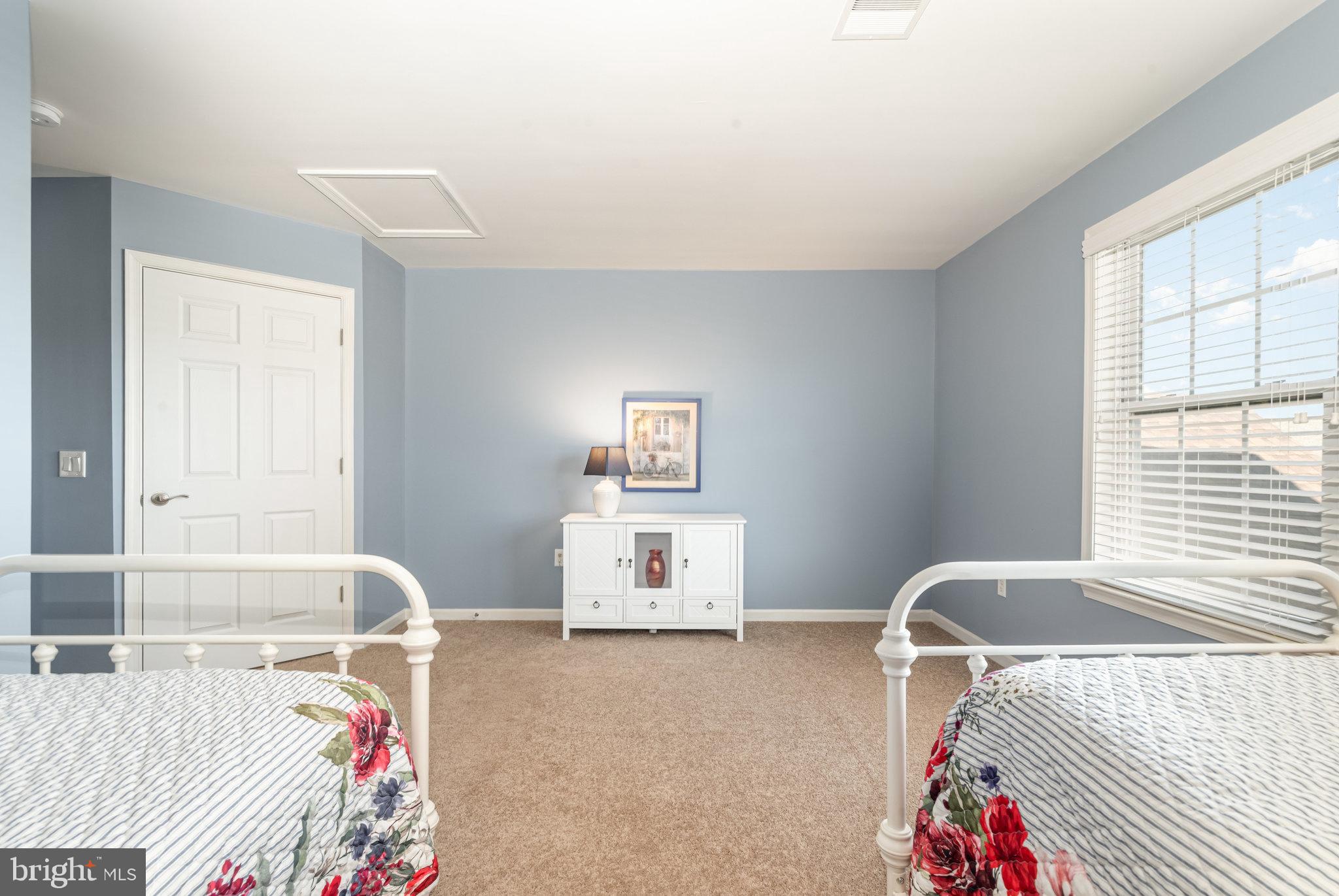 TRADITIONS OF AMERICA AT SILVER SPRING - Residential