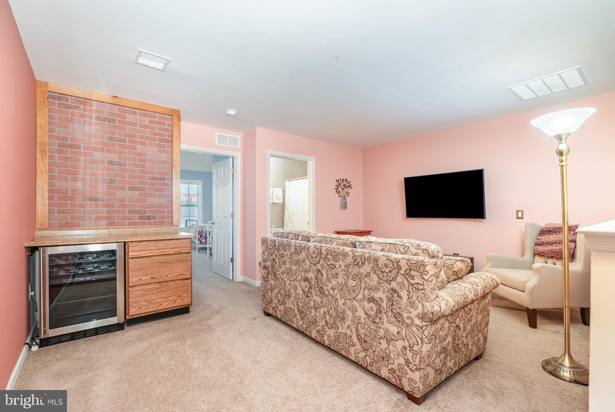 TRADITIONS OF AMERICA AT SILVER SPRING - Residential