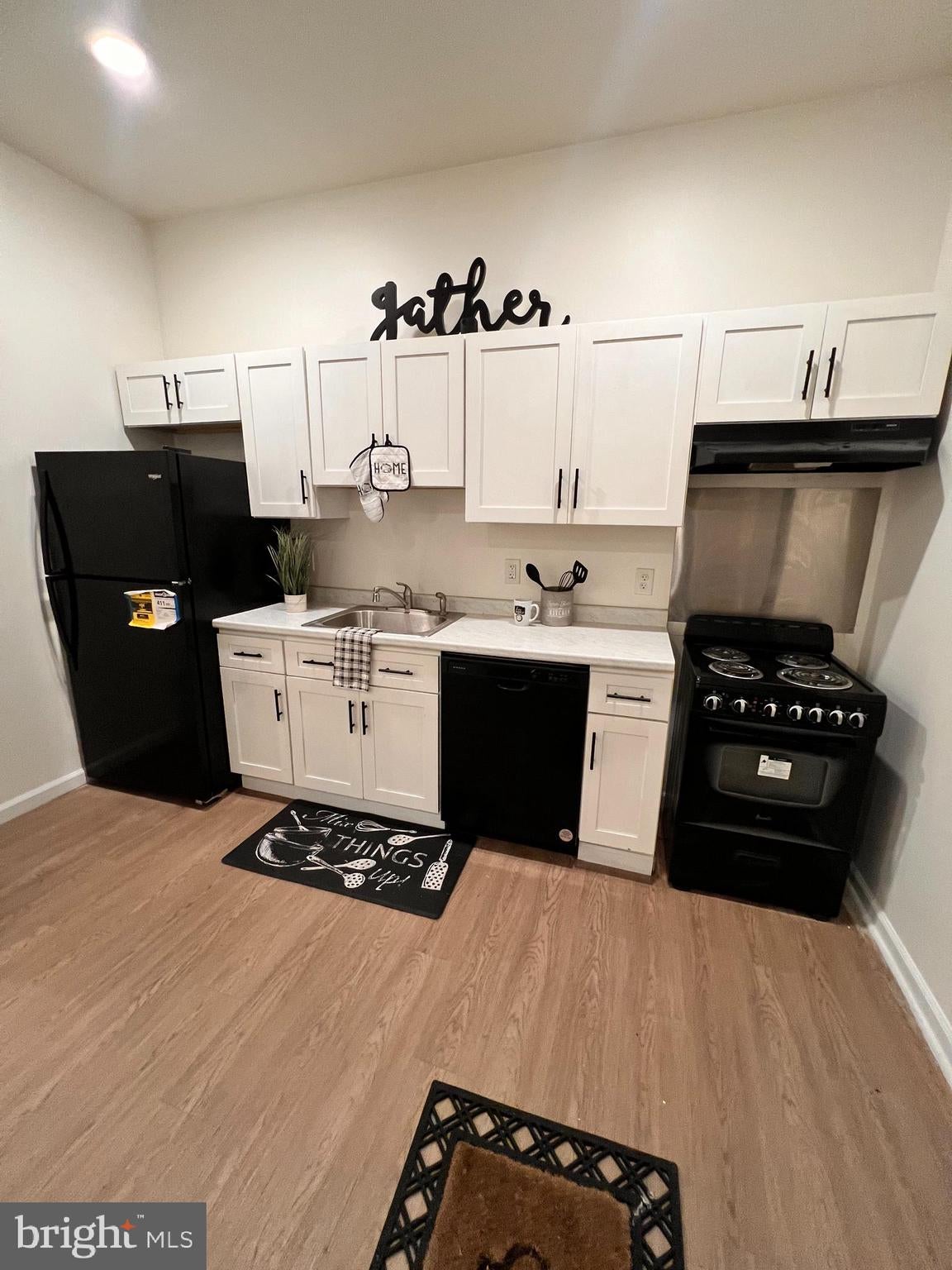 9 E 26TH STREET 3