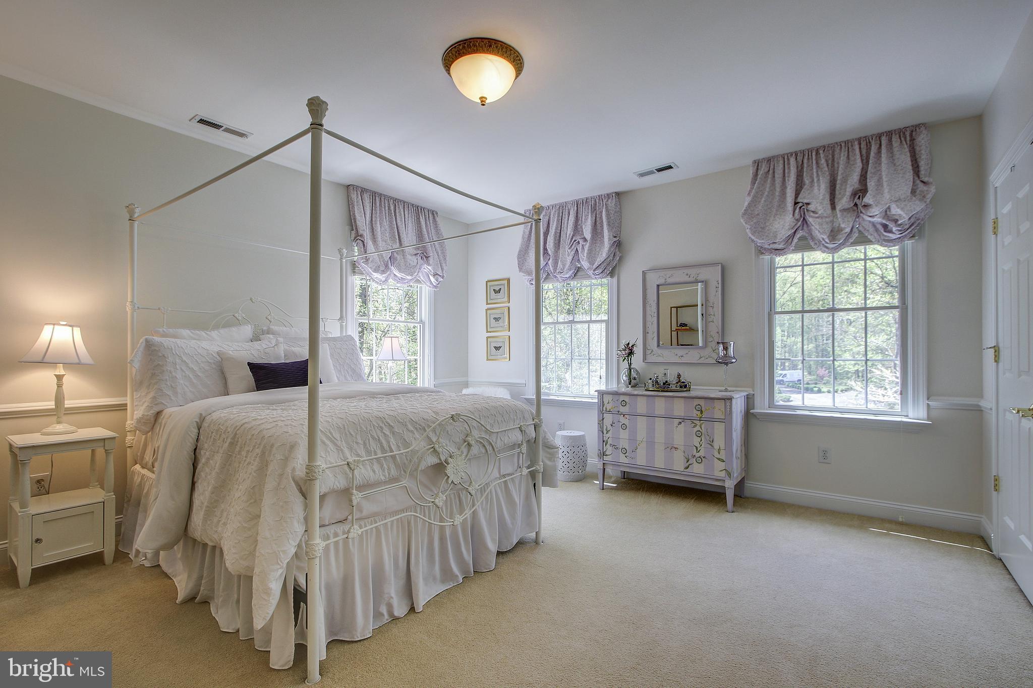 SENECA HIGHLANDS - Residential