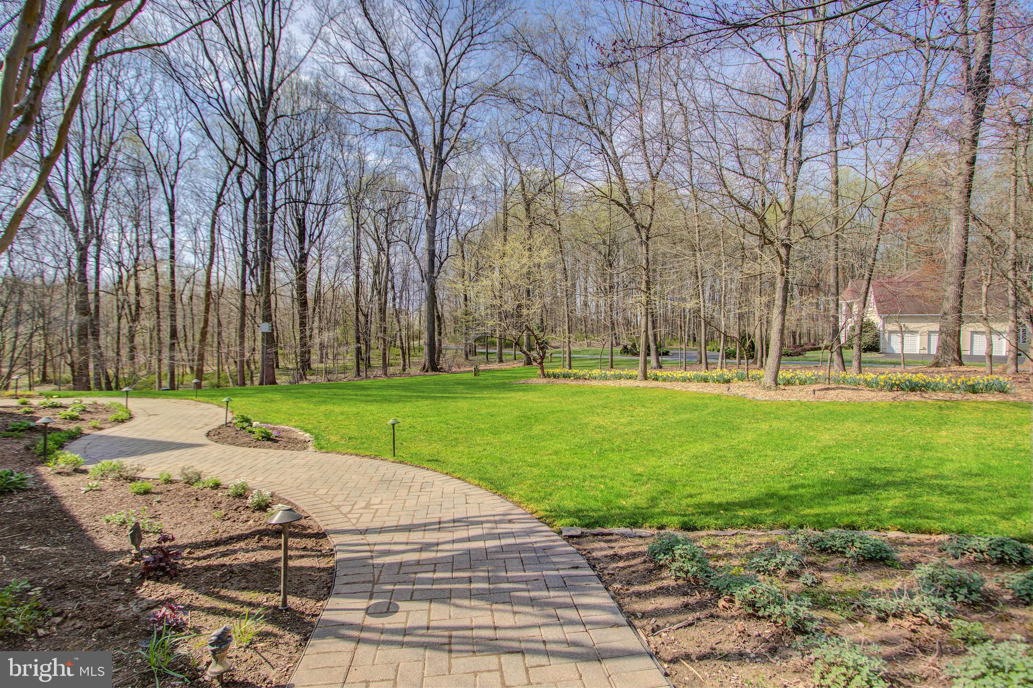 SENECA HIGHLANDS - Residential