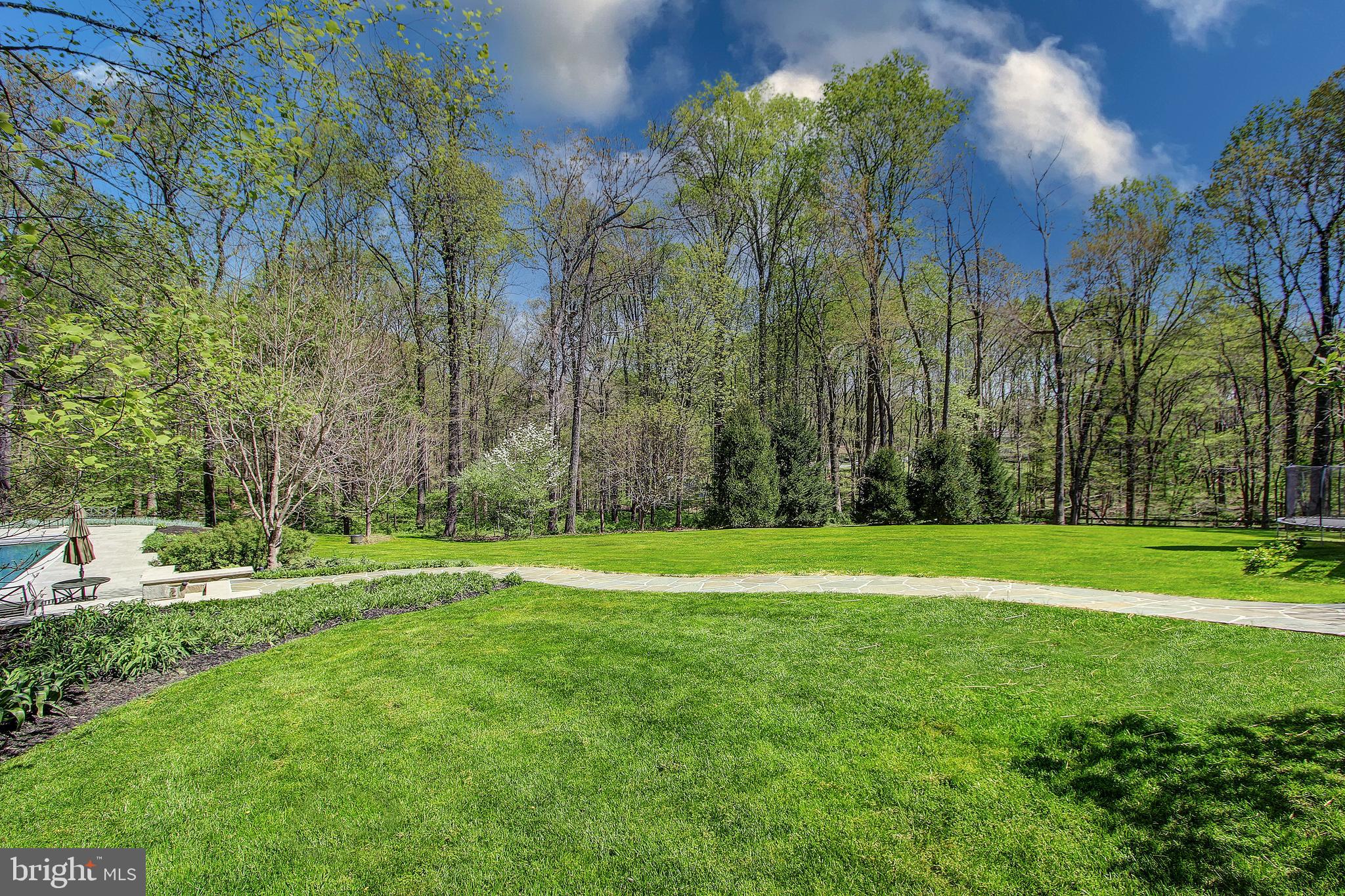 SENECA HIGHLANDS - Residential