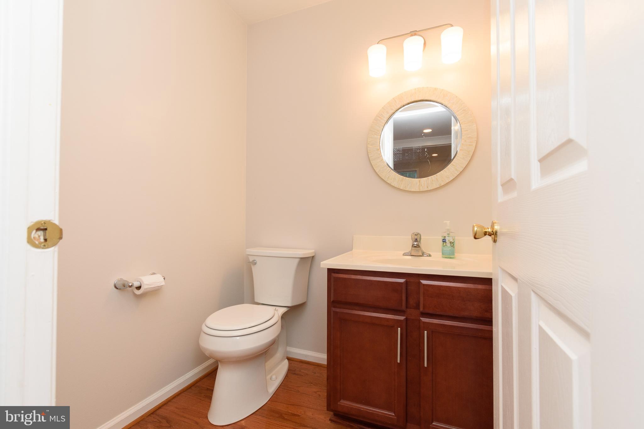 MEADOW VIEW ESTS - Residential Lease