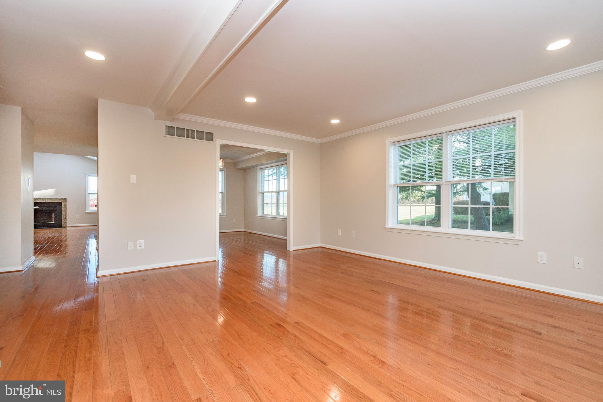 MEADOW VIEW ESTS - Residential Lease