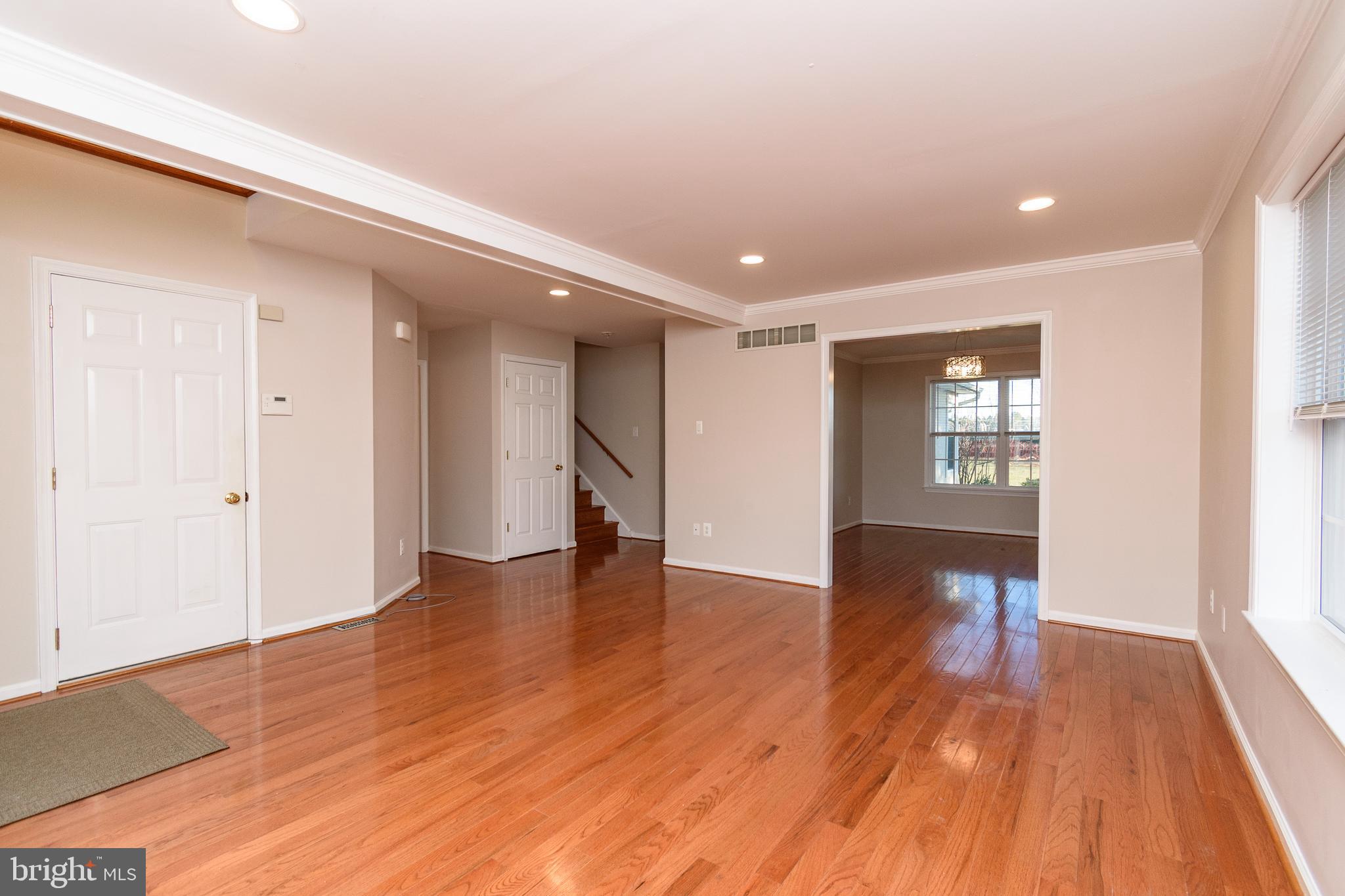 MEADOW VIEW ESTS - Residential Lease