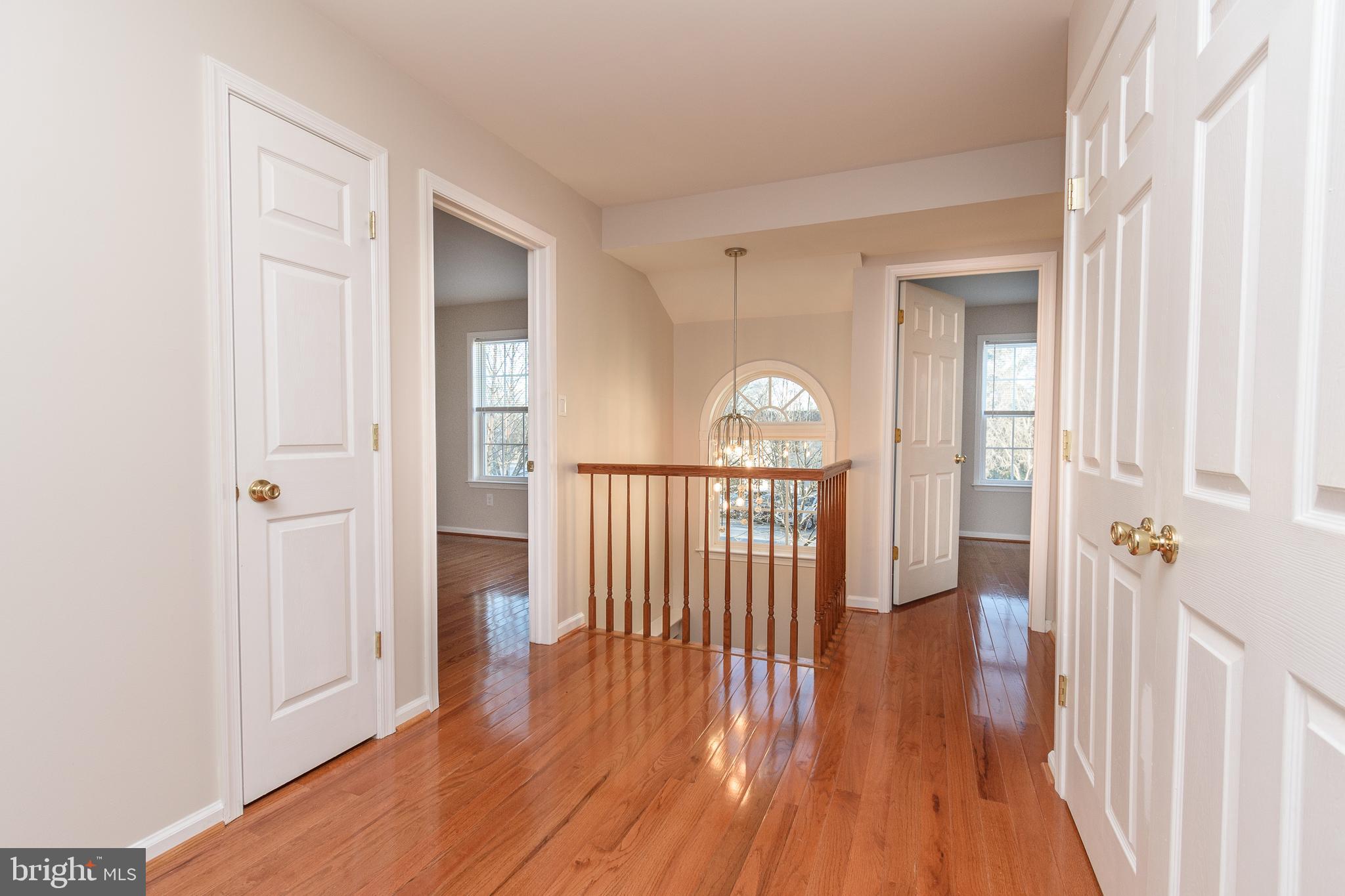 MEADOW VIEW ESTS - Residential Lease