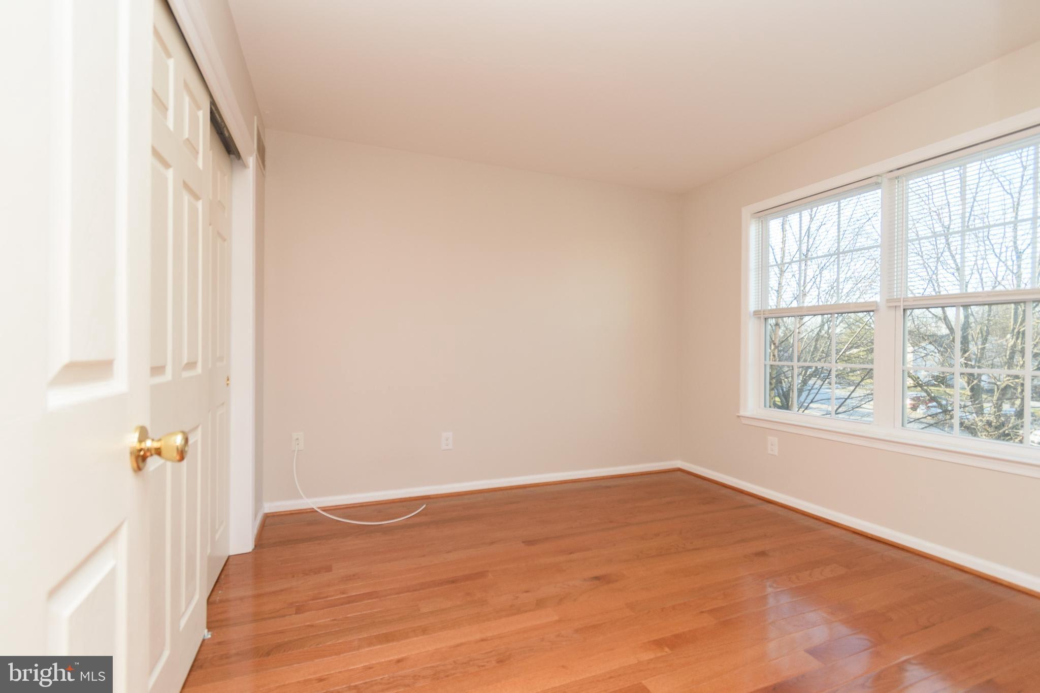 MEADOW VIEW ESTS - Residential Lease