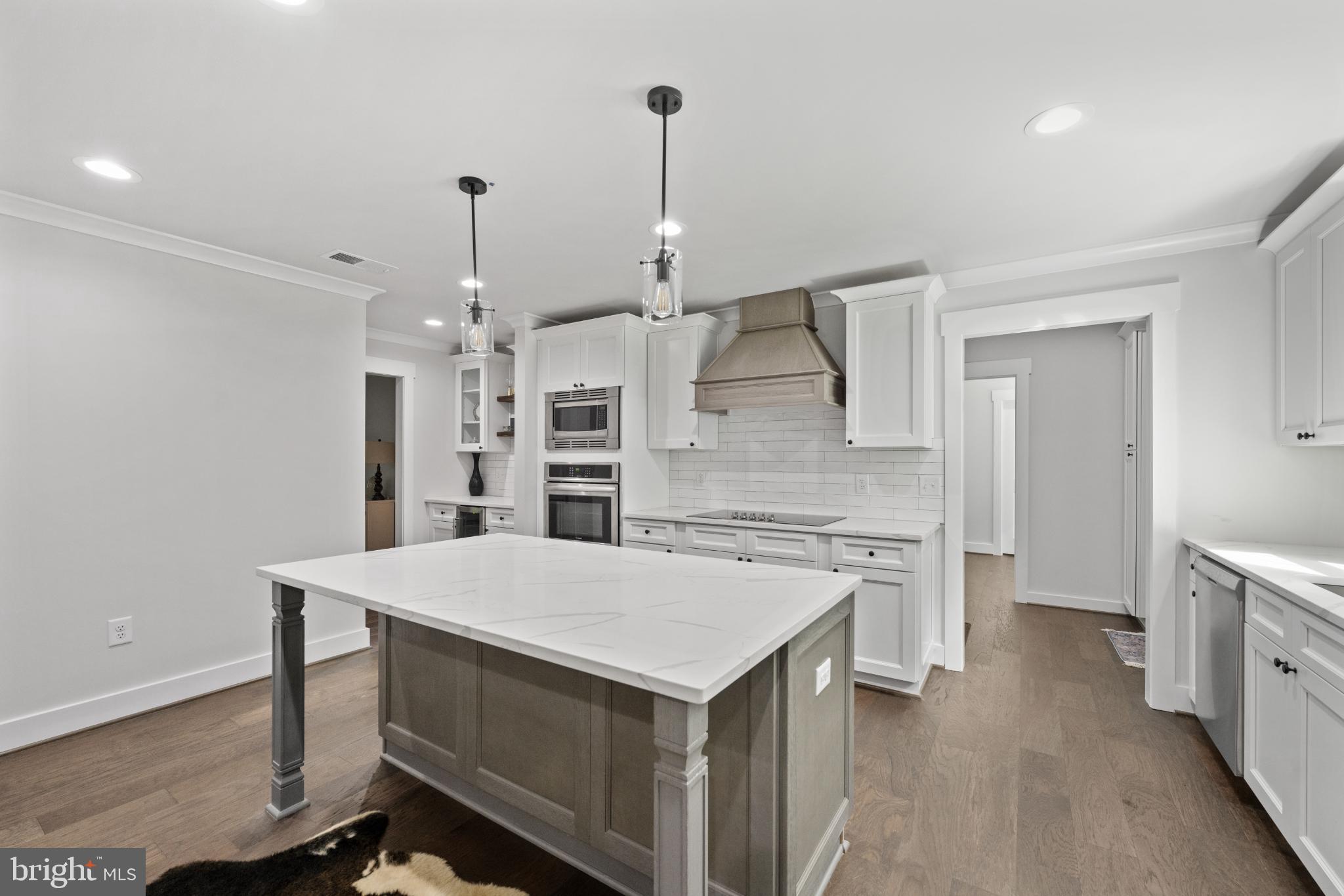 FAWN LAKE - Residential