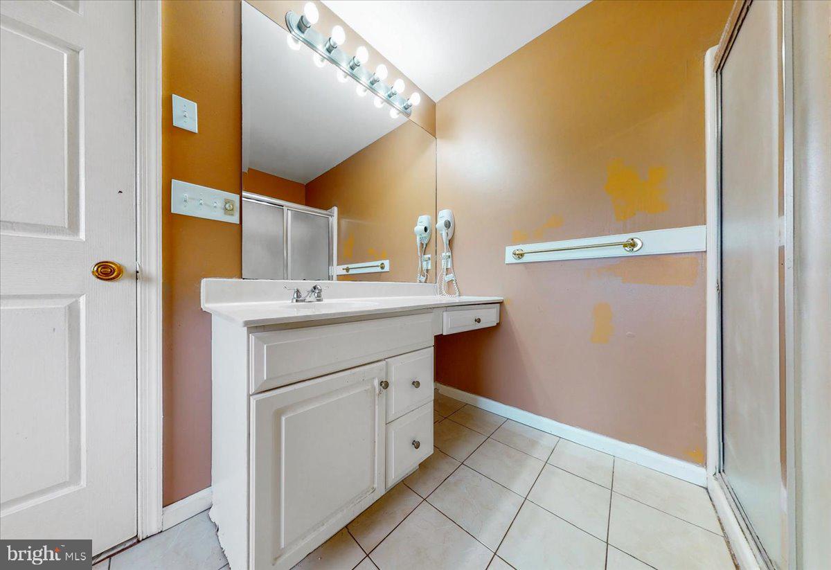 APPLEWOOD - Residential