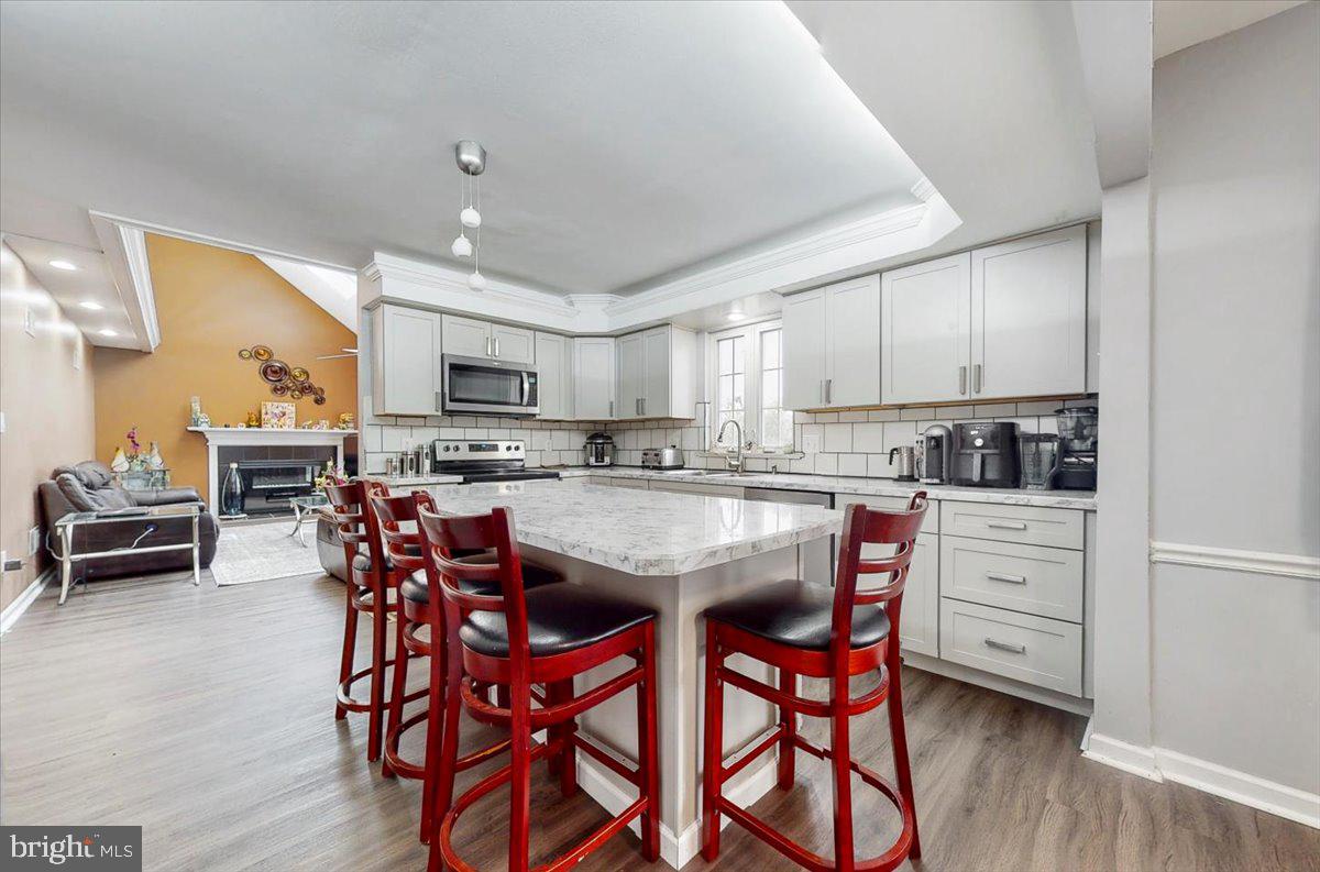 APPLEWOOD - Residential