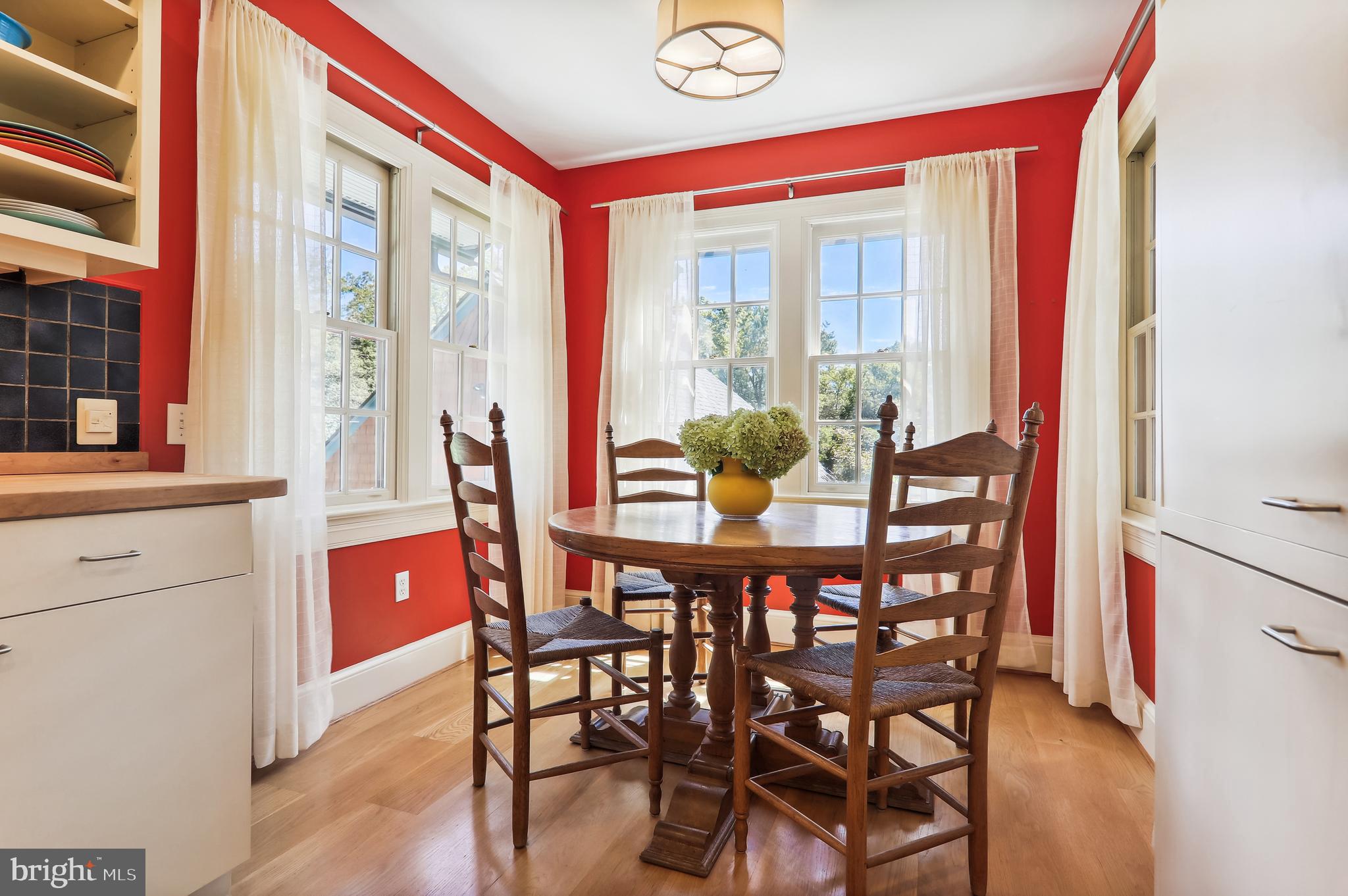 WOODSIDE PARK - Residential