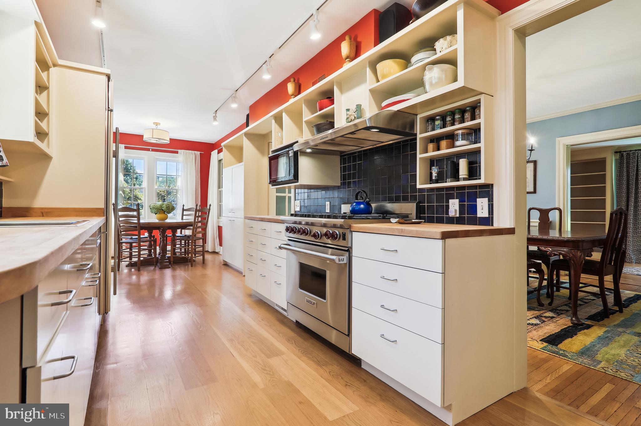 WOODSIDE PARK - Residential