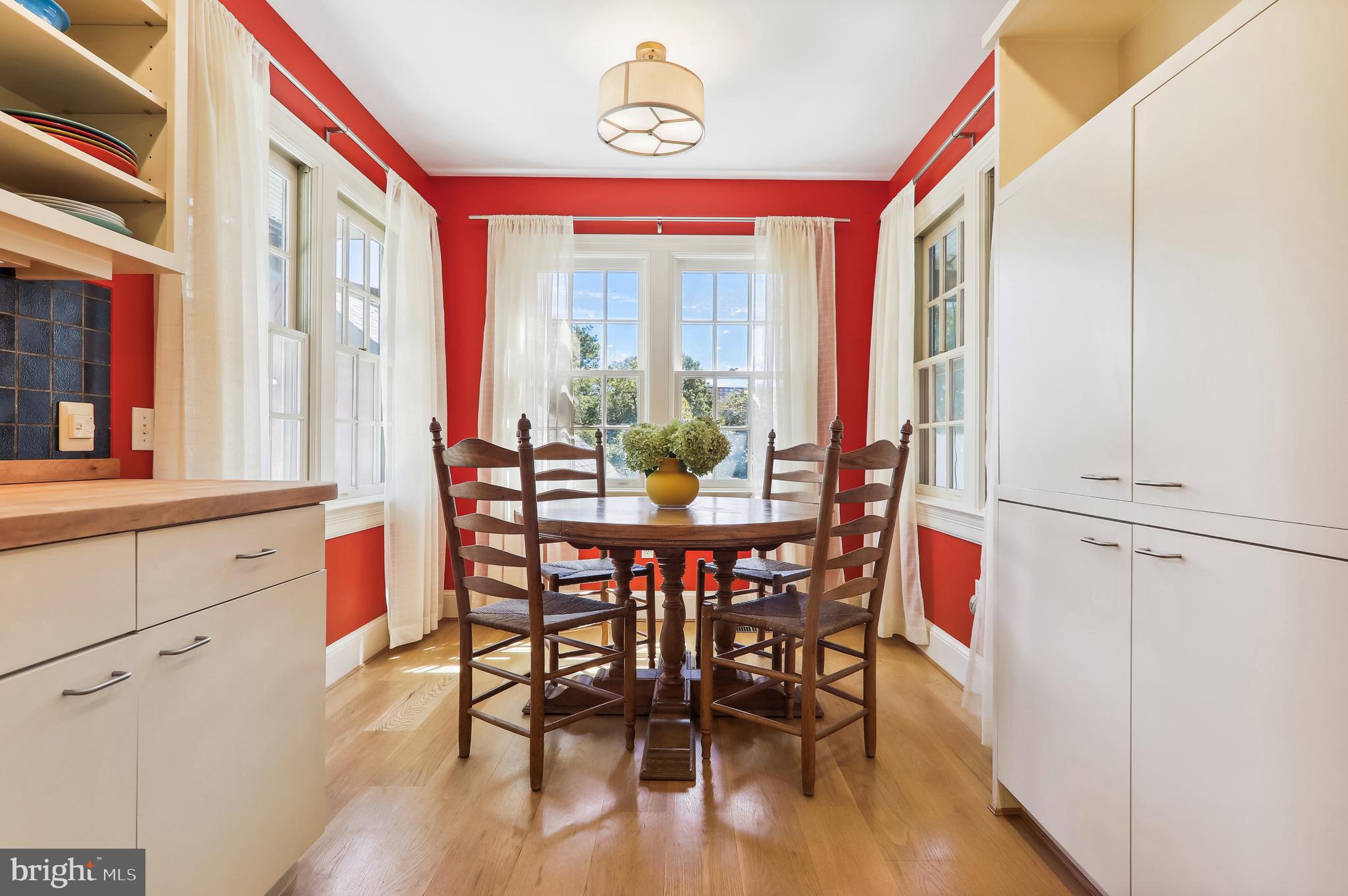 WOODSIDE PARK - Residential