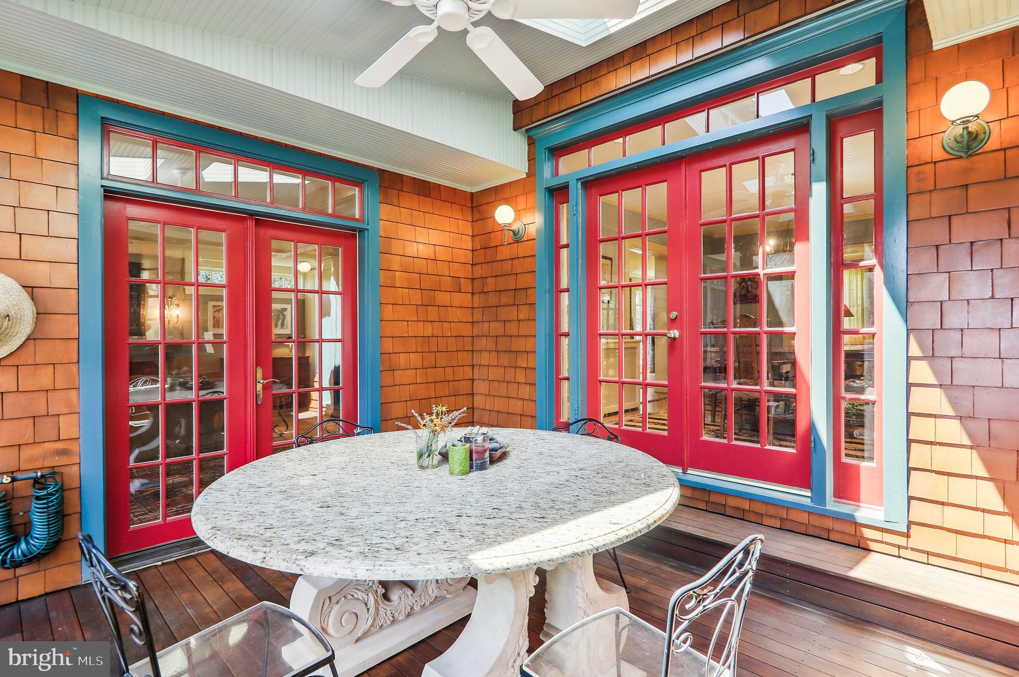 WOODSIDE PARK - Residential