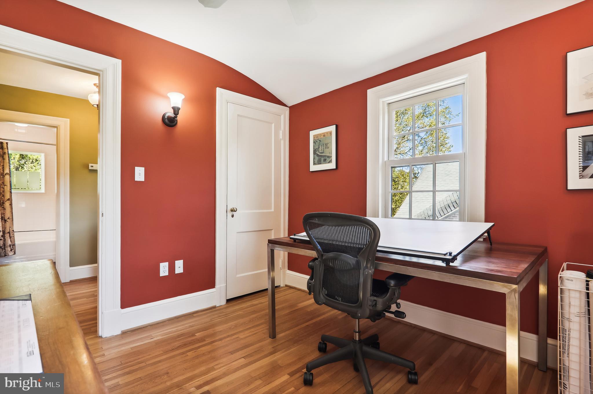 WOODSIDE PARK - Residential