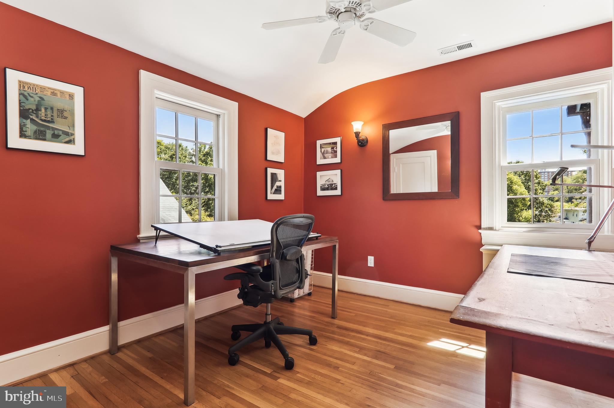 WOODSIDE PARK - Residential