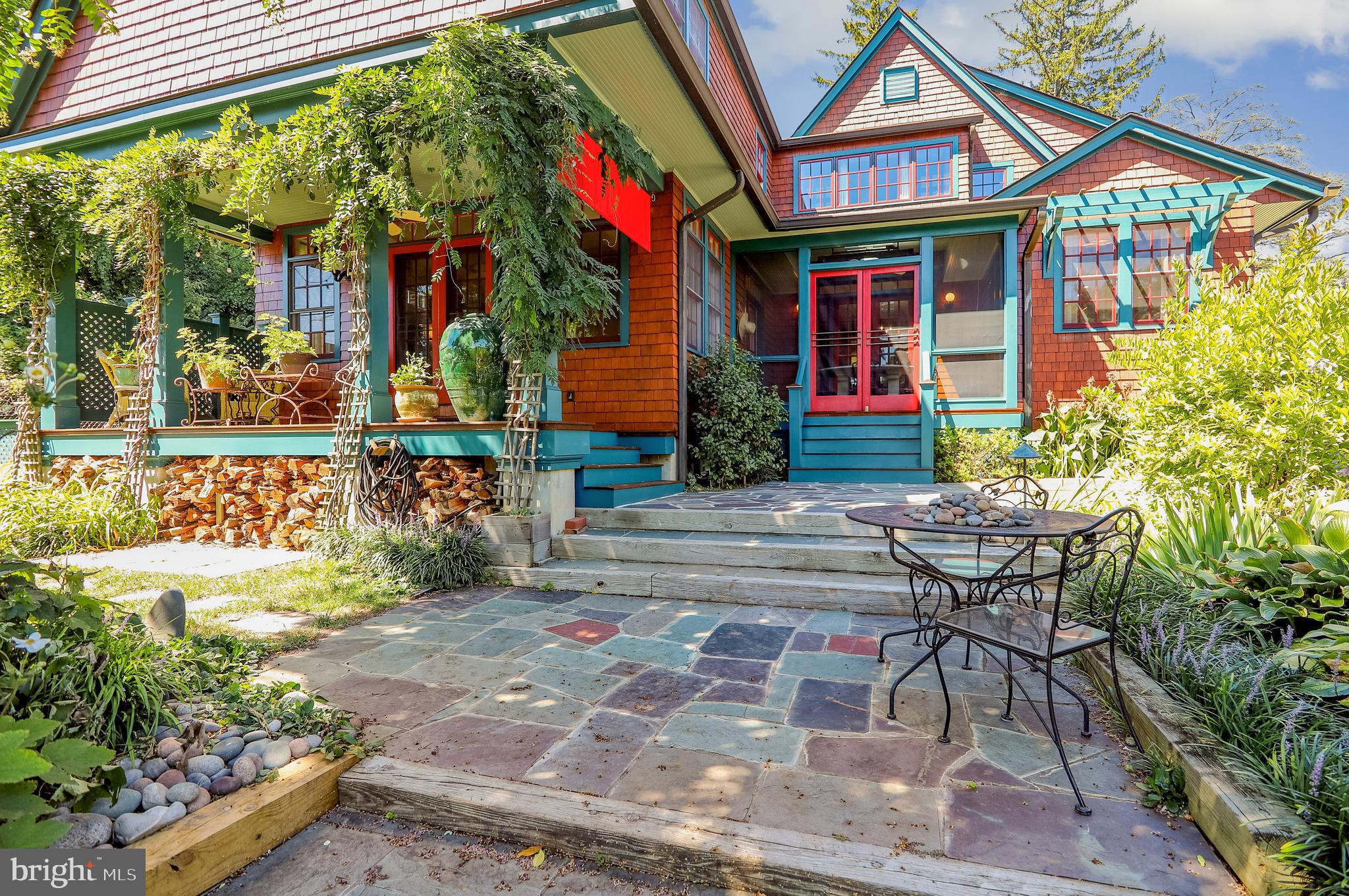 WOODSIDE PARK - Residential