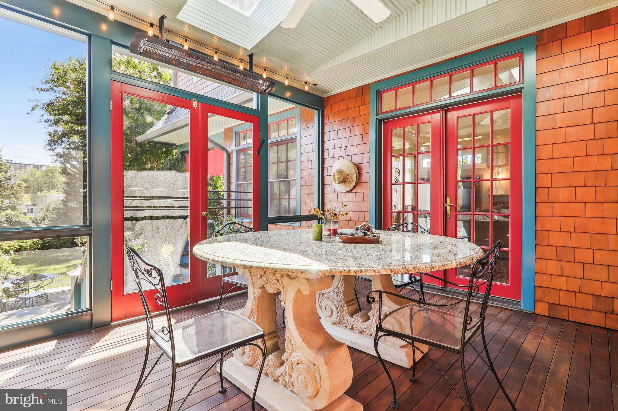 WOODSIDE PARK - Residential