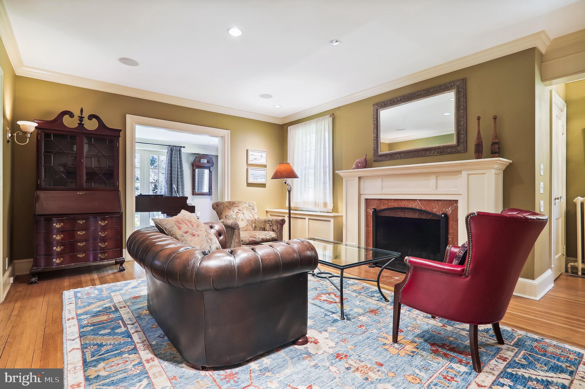 WOODSIDE PARK - Residential