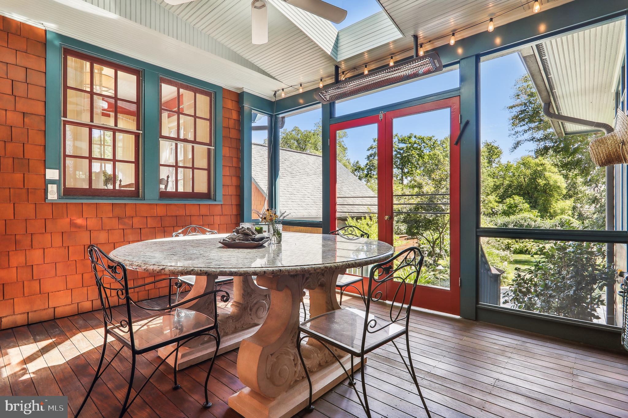 WOODSIDE PARK - Residential